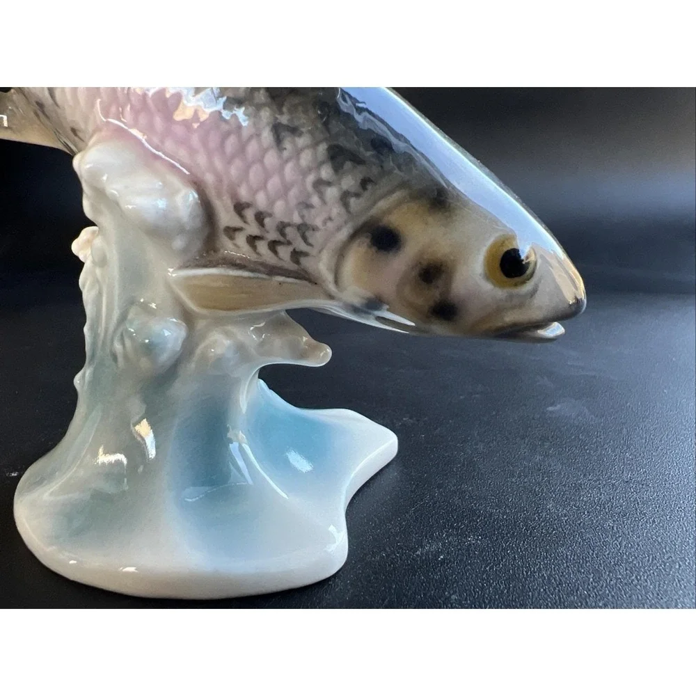 W. GERMANY GOEBEL TROUT FISH PORCELAIN FIGURINE CS 210 - TMK 6 - 1966 - 5 3/8